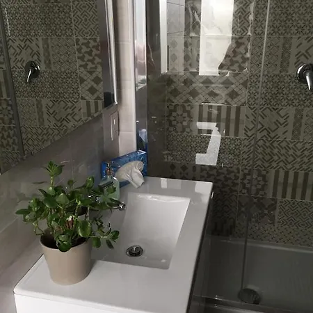 Bernini 20 Oda ve Kahvaltı 4*